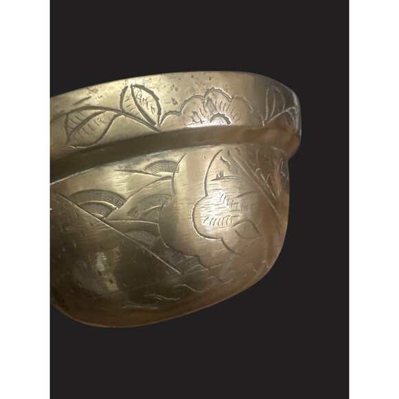 Vintage Chinese Brass ceremony singing  Decorative Bowl 7” - Picture 4 of 7